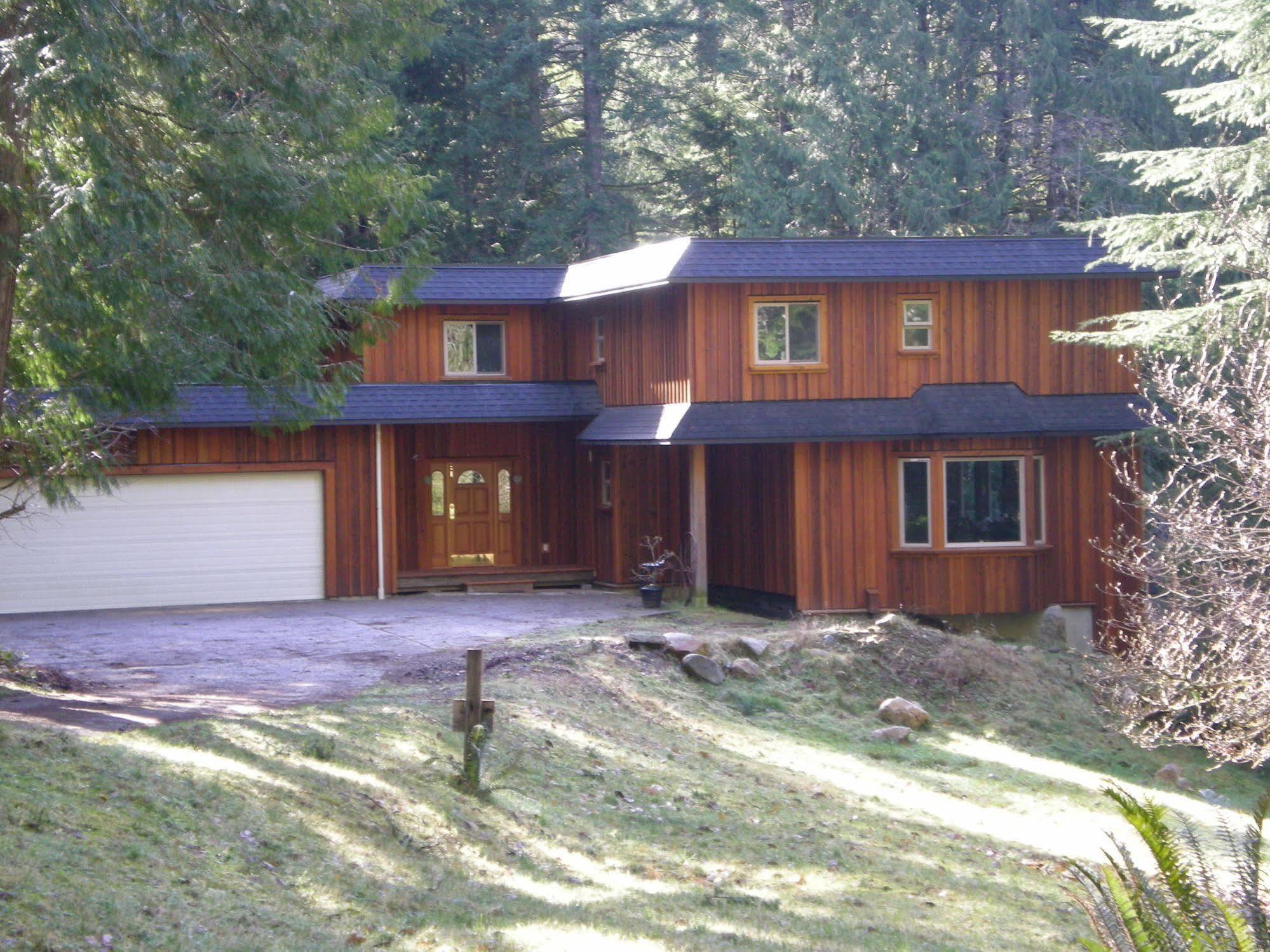Davis Brook Retreat Bed and Breakfast Sechelt Exteriör bild